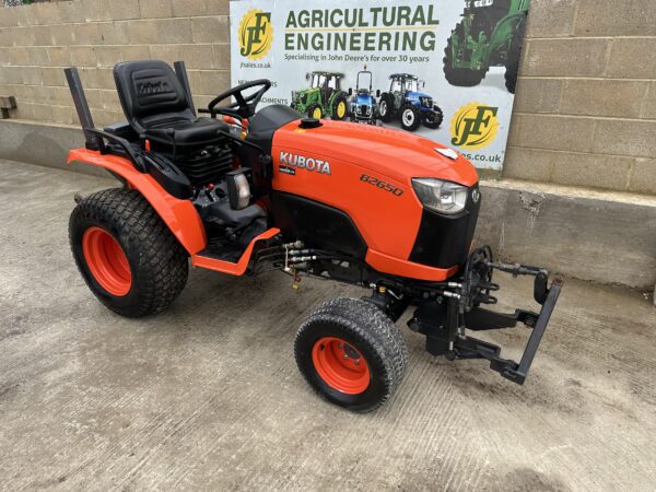 Kubota B2650 Compact Tractor - Image 8