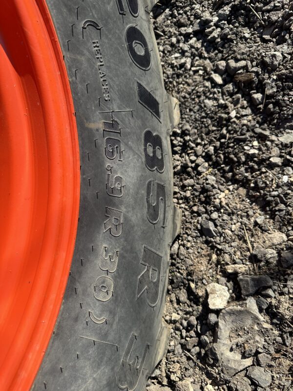 Kubota M7040 like new - Image 10